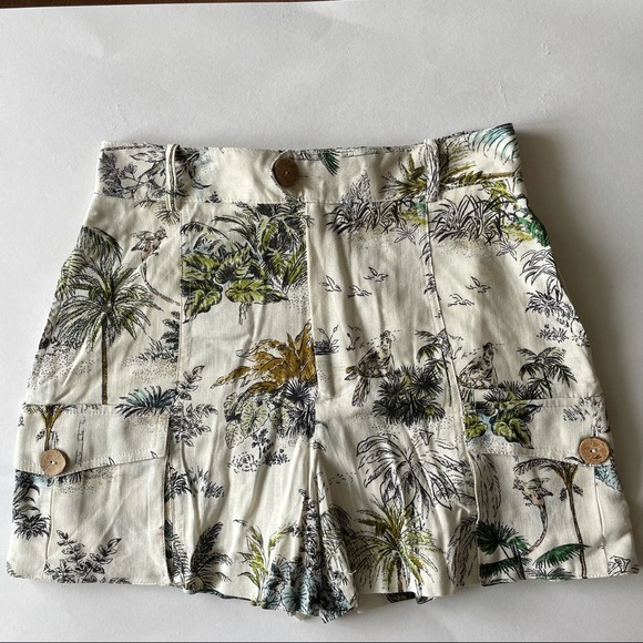 Zara Tropical Print Cargo Shorts - Picture 3 of 8